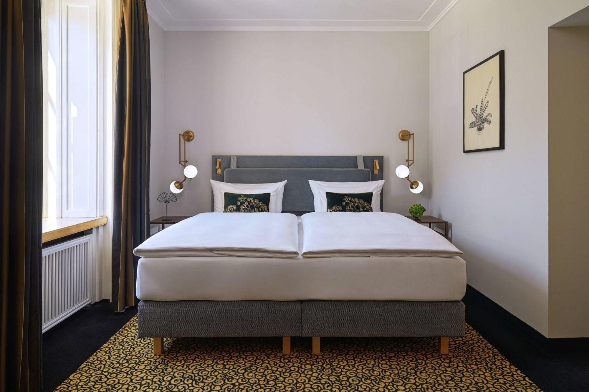 Hotel Elephant Weimar, Autograph Collection Экстерьер фото A room at the Hotel Axelmannstein
