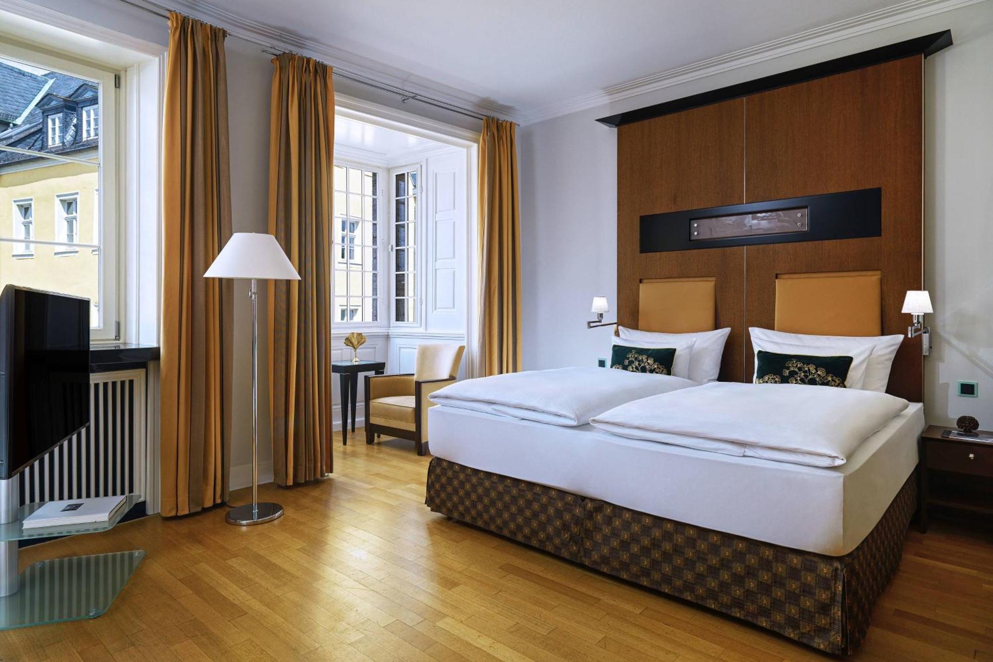 Hotel Elephant Weimar, Autograph Collection Экстерьер фото A room at the hotel