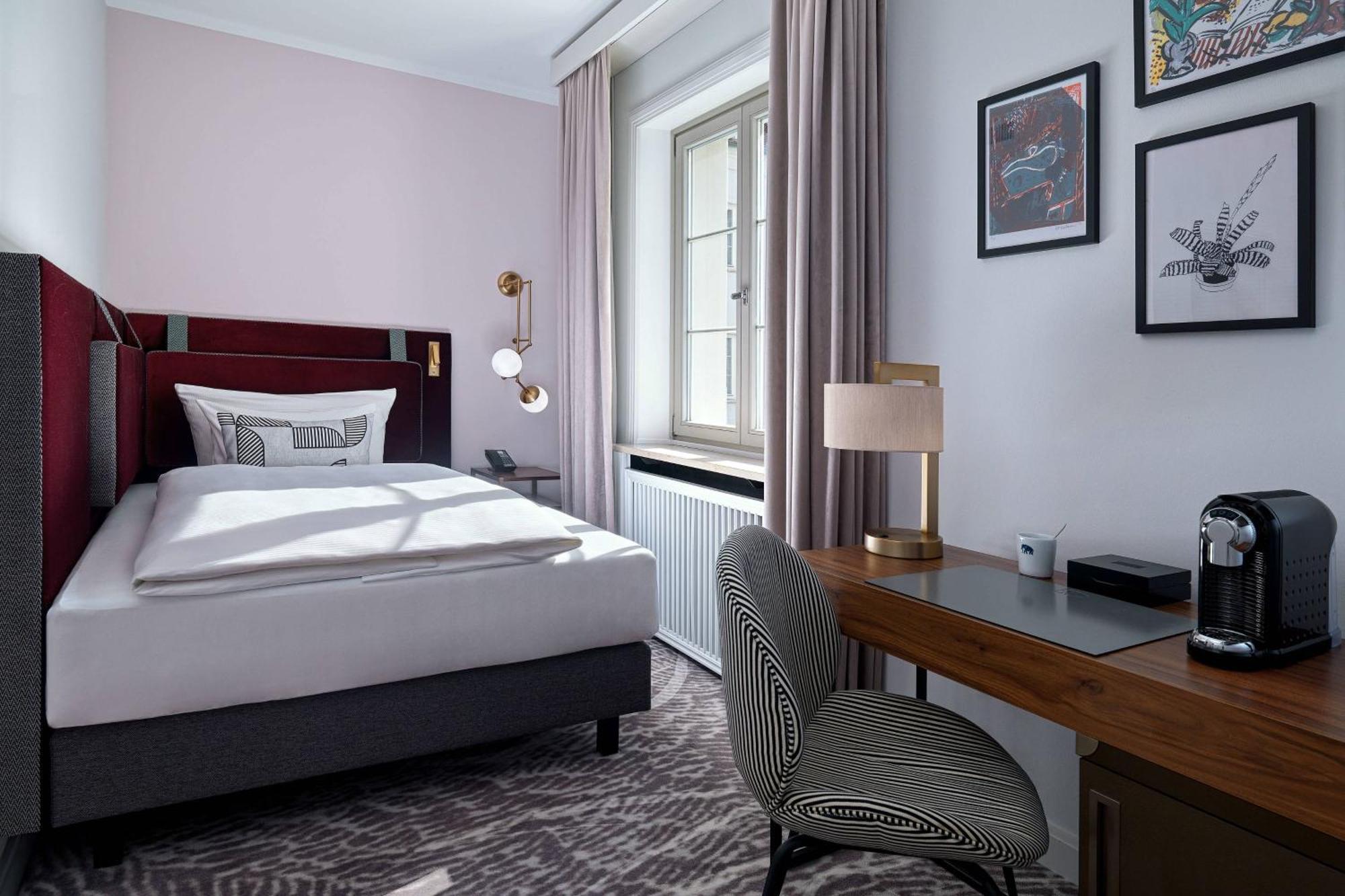Hotel Elephant Weimar, Autograph Collection Экстерьер фото A room at the Hotel Axelmannstein