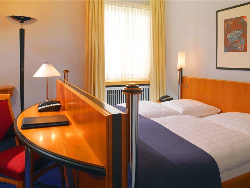 Hotel Elephant Weimar, Autograph Collection Экстерьер фото A typical room at a hotel