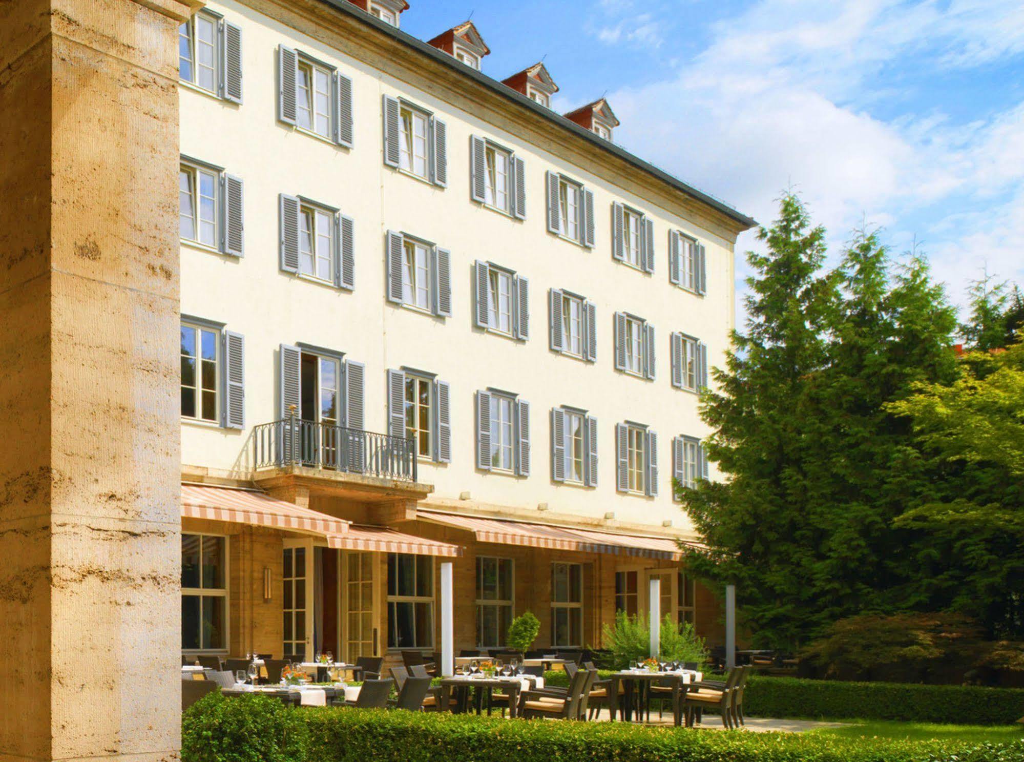 Hotel Elephant Weimar, Autograph Collection Экстерьер фото The Hotel de Ligne