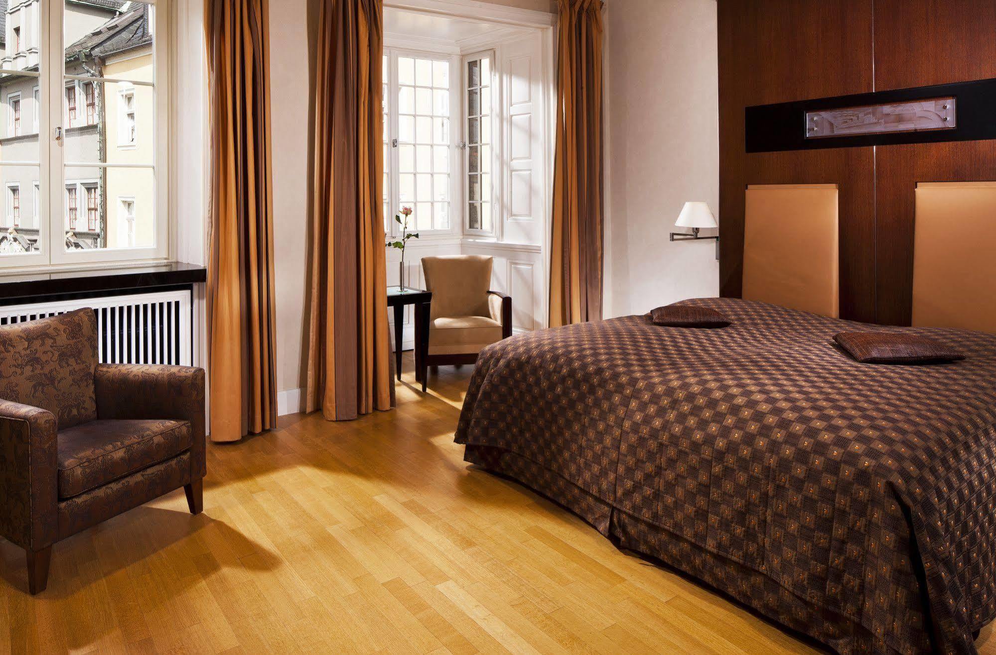 Hotel Elephant Weimar, Autograph Collection Экстерьер фото A room at the Hotel Axelmannstein
