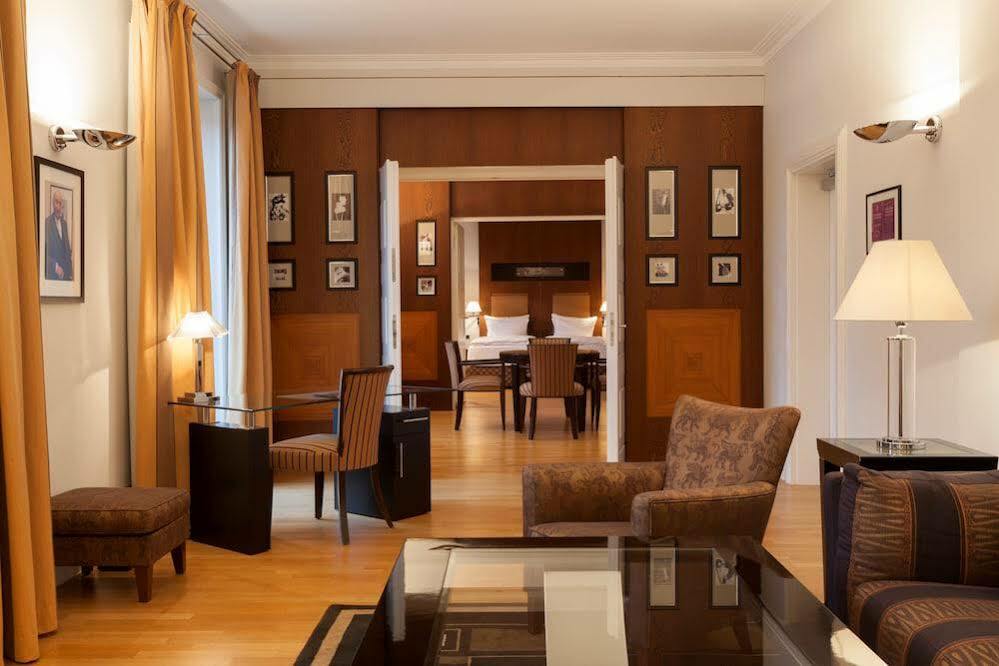 Hotel Elephant Weimar, Autograph Collection Экстерьер фото Suite at the Hotel de Crillon